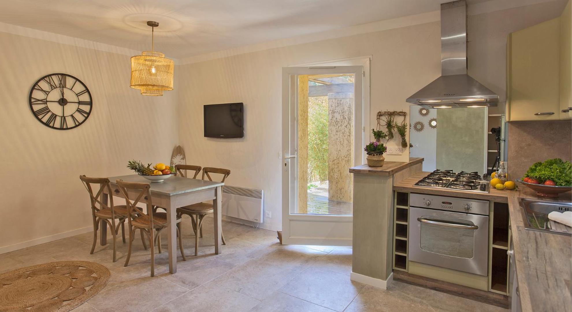 Residence Acquavital Καλβί Εξωτερικό φωτογραφία