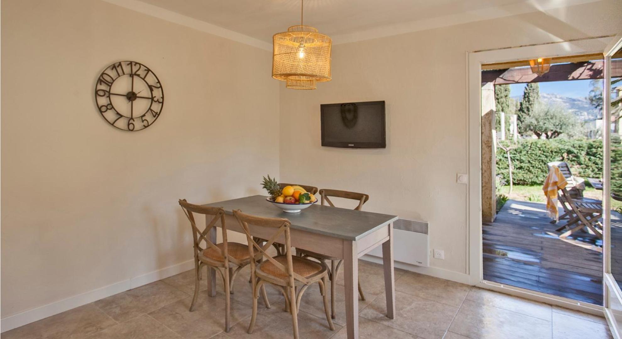 Residence Acquavital Καλβί Εξωτερικό φωτογραφία